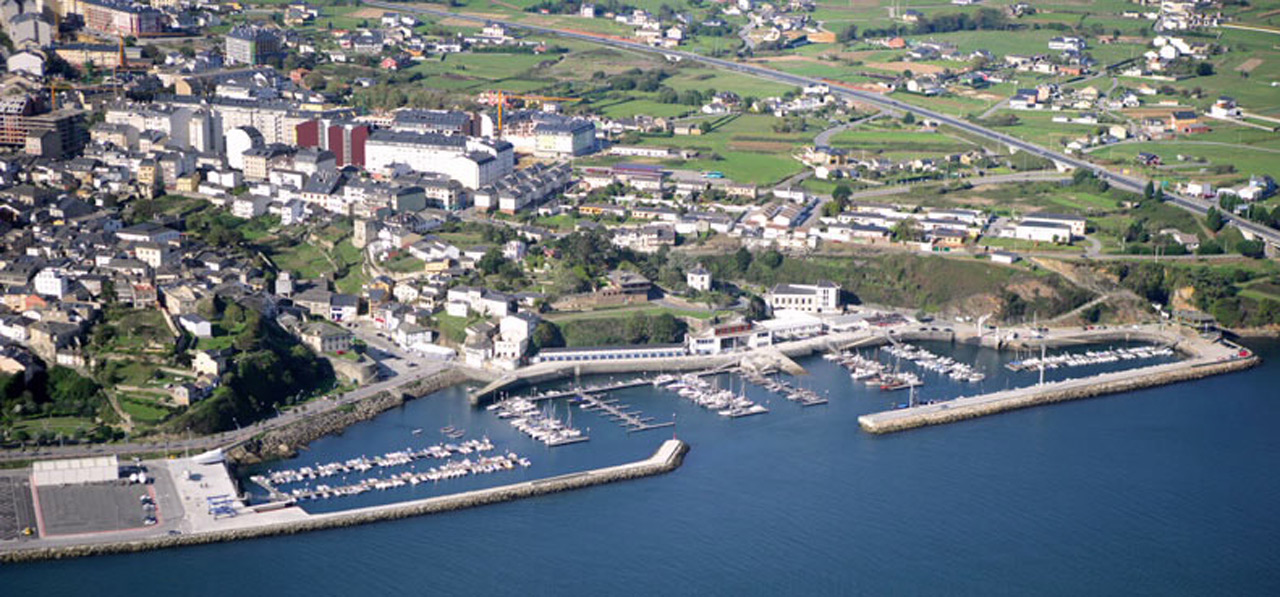 Restaurante La Solana junto al puerto deportivo